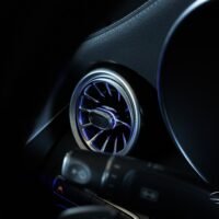 w2052-16.jpg