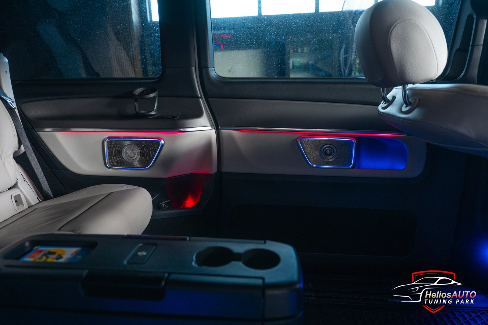 Burmester капаци с амбиентно осветление - V W447